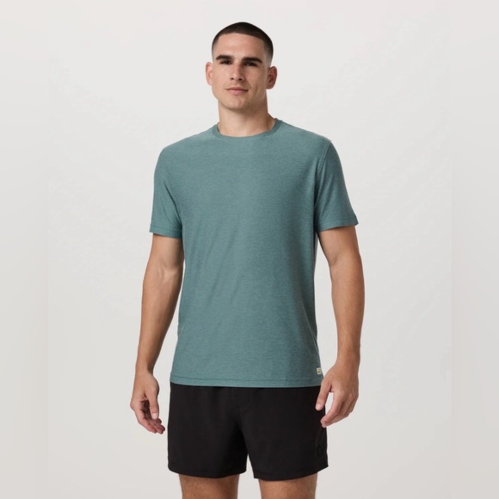 Vuori men’s blue teal strato tech t-shirt casual everyday workout soft sz Large